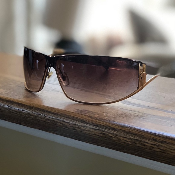 Authentic Versace sunglasses 😎 guc - Picture 1 of 7